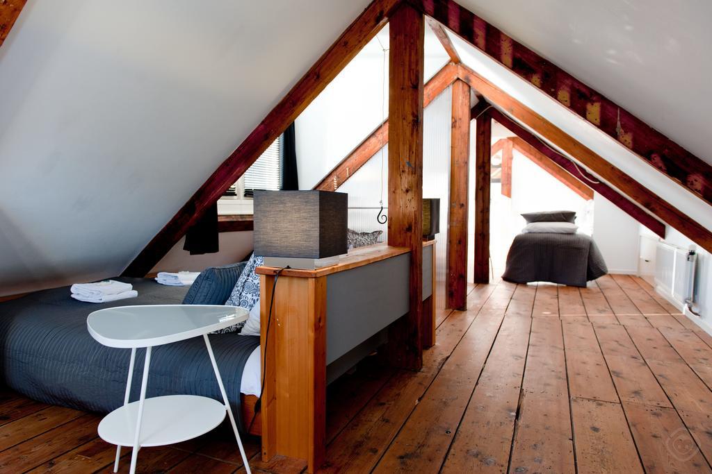 Canal Holiday Apartment Amsterdam Rom bilde